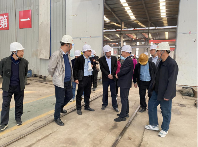安陽(yáng)市政協(xié)副主席侯津琪一行蒞臨集團鋼結構公司調研